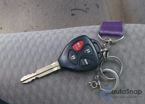 2011 Toyota Camry Le from USA, damaged, VIN 4T1BF3EK0BU770645